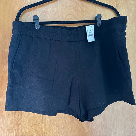 J.Crew Jacquard floral boardwalk pull on short, size 16, NWT - Picture 2 of 5